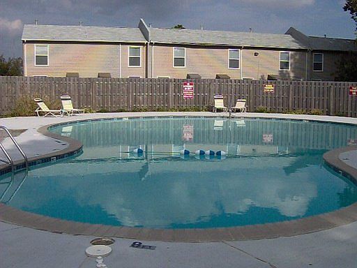 5th image of 4025 Cedar Ln APT A