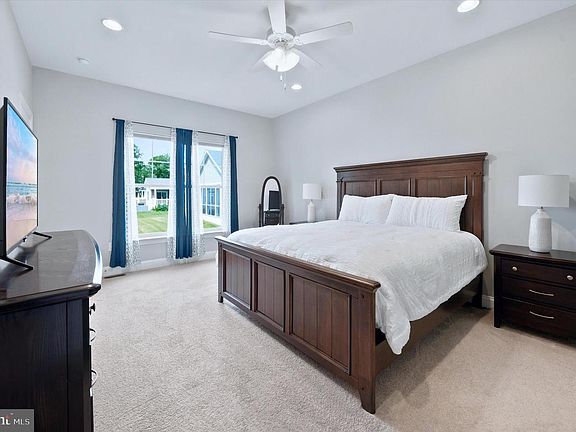 3rd image of 18787 Melville Way
