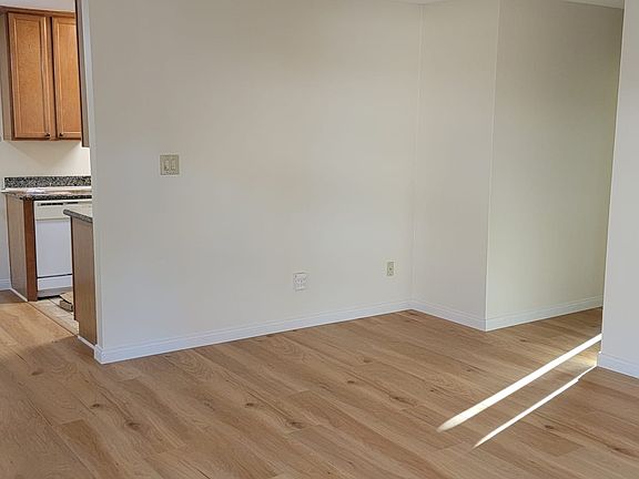 4th image of 545 E Madison Ave Unit 105