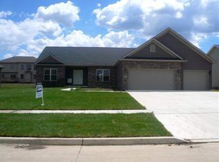 3909 Anabelle Dr, Bloomington, IL 61704