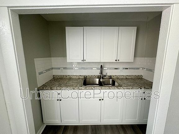 4th image of 417 4th St N #104