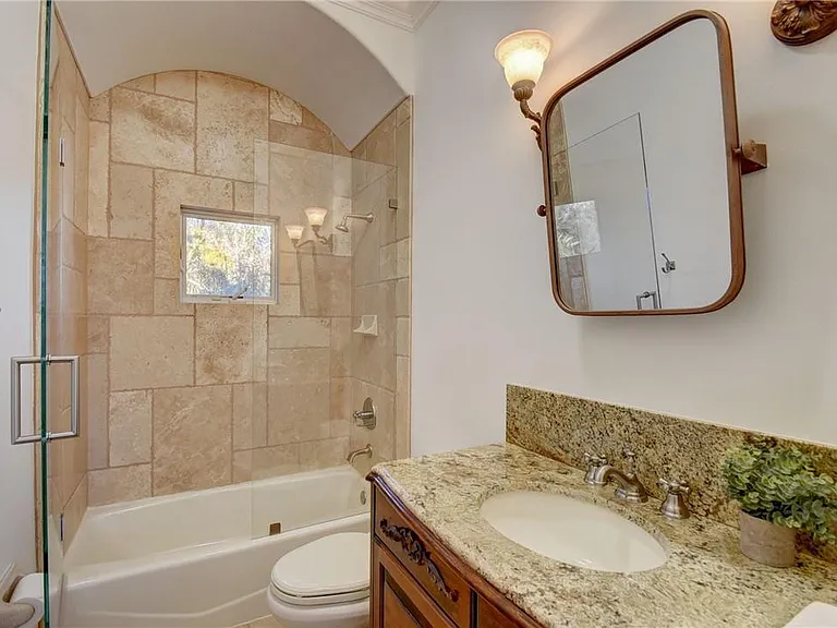 1320 S Lakeside Dr — Photo 44