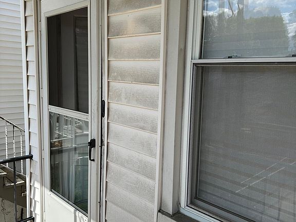 2nd image of 563 E Market St