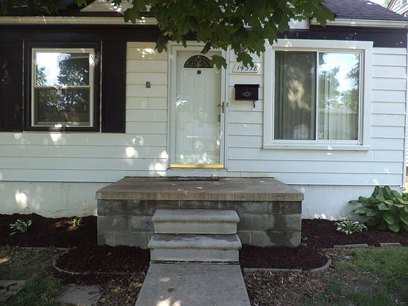 2nd image of 14578 Pearl St
