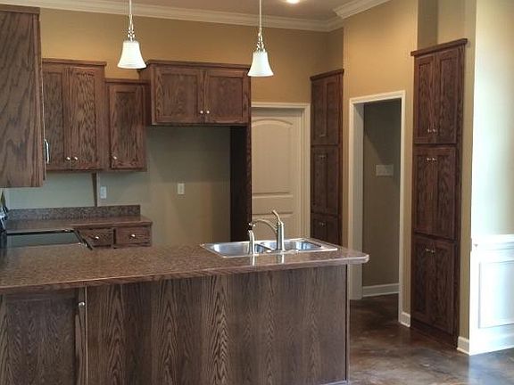 2nd image of 1505 West Vine