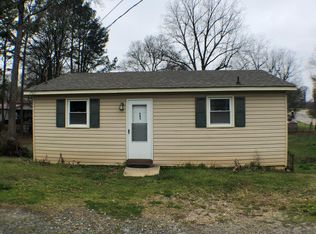 403 W B Ave, Easley, SC 29640