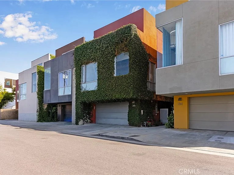 2114 Narcissus Ct — Photo 7