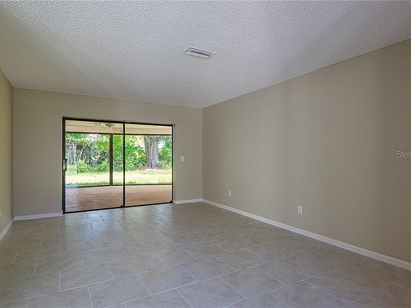 2nd image of 9116 Regents Park Dr