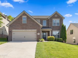 1452 Mossy Rock Ln, Knoxville, TN 37922