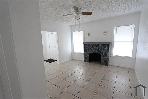 1001 S G St — Photo 8