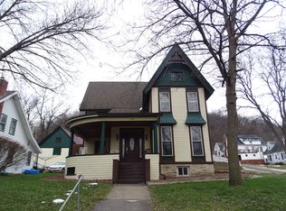 313 N Park St, Richland Center, WI 53581