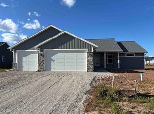 W5808 Delta Dr, Menasha, WI 54952