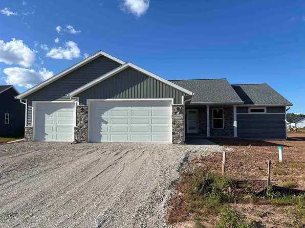 W5808 Delta Dr, Menasha, WI 54952