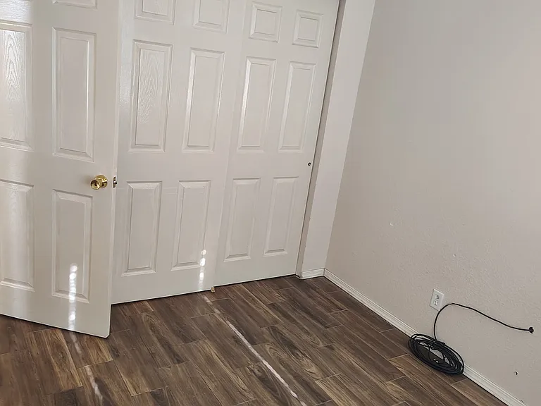 14224 Desert Ash Dr — Photo 2