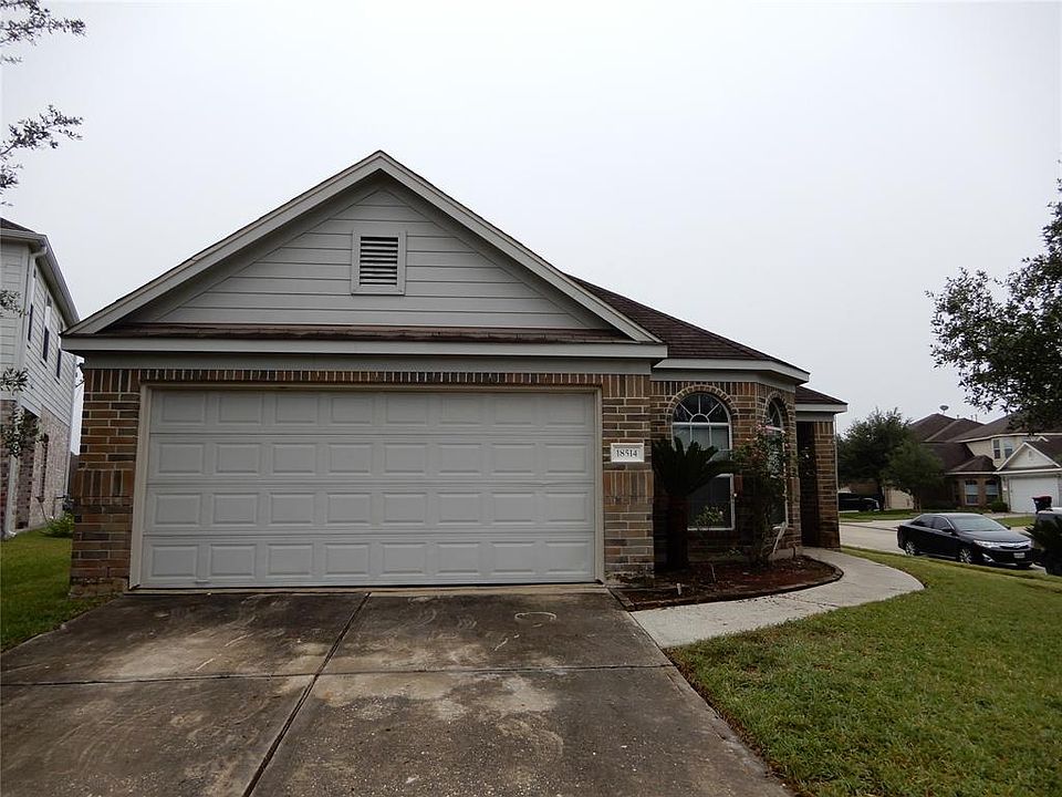 1st image of 18514 Knob Hill Lake Ln