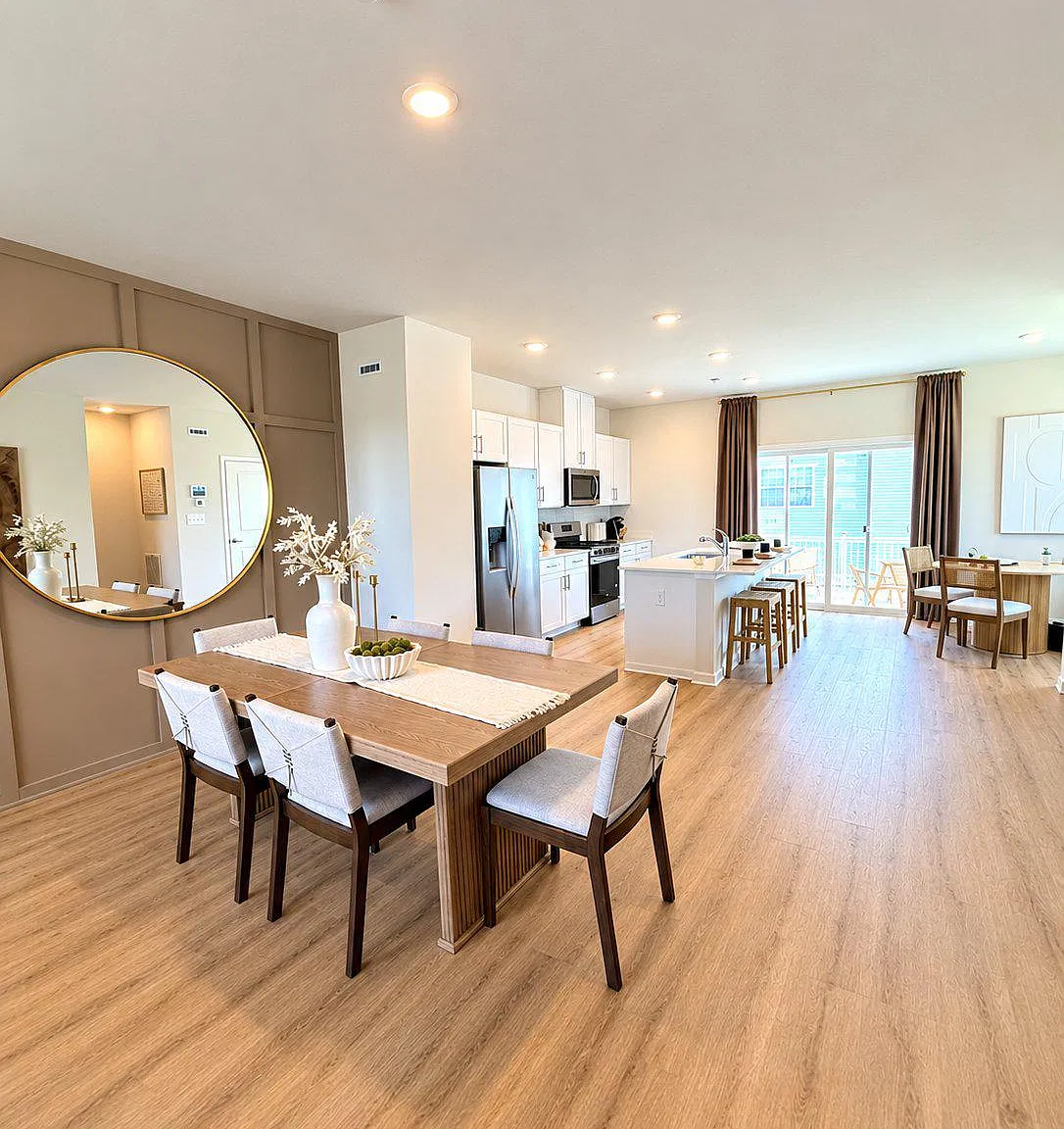 3 bed, 2.5 bath, 1962 sqft, $3,100 — Photo 1