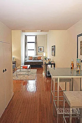 Sold by Bellmarc Realty | media 8