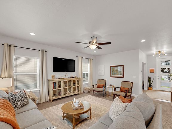 3rd image of 4591 E Flower Point