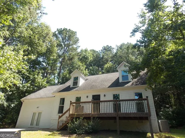 3035 Gum Creek Ln, Loganville, GA 30052