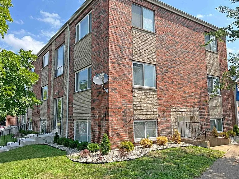 5468 Cologne Ave #B — Photo 5