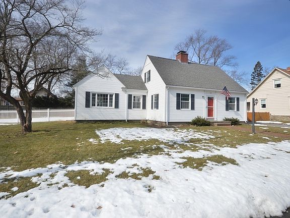3rd image of 120 Pavilion Ave