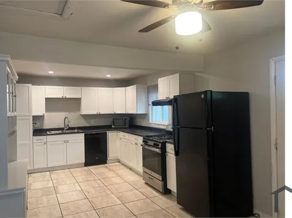 945 Van Gordon St #A, Golden, CO 80401