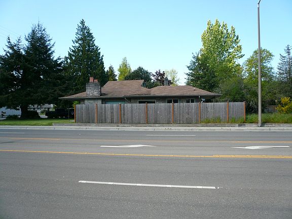 4th image of 8718 72nd Avenue Ct SW