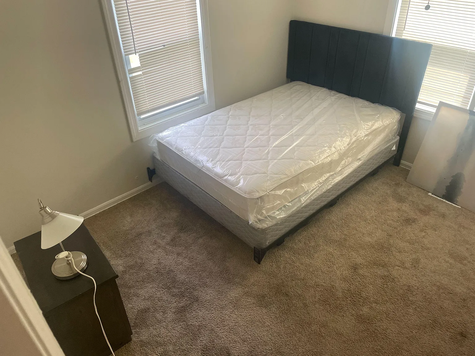 1 bed, 1.0 bath, 2700 sqft, $797 — Photo 1