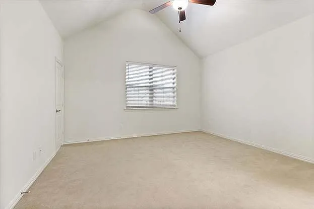 3008 Gaylord Dr — Photo 17