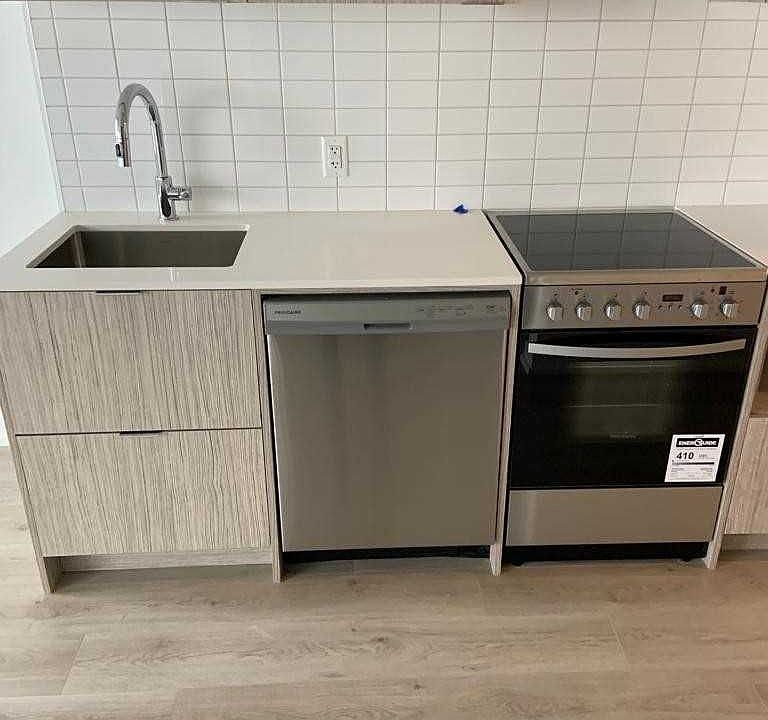 2nd image of 395 Bloor St E #2110