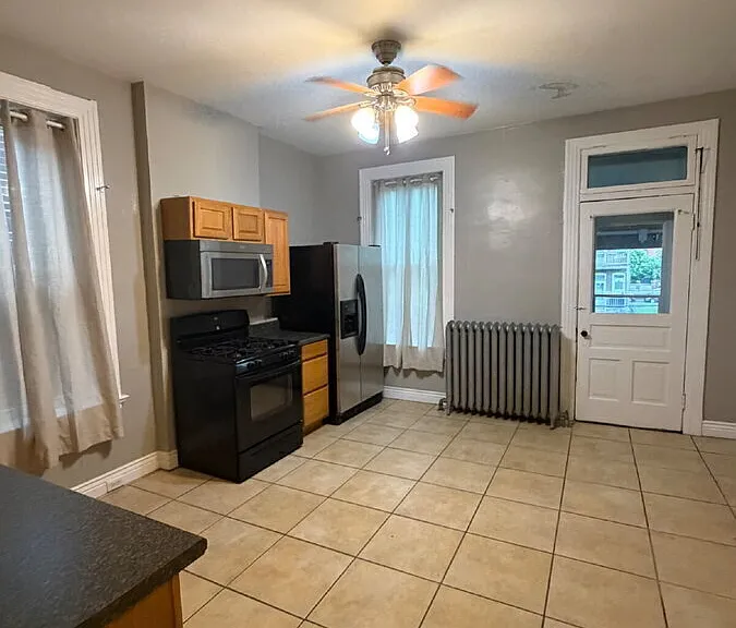 2211 Jules St #2F — Photo 11