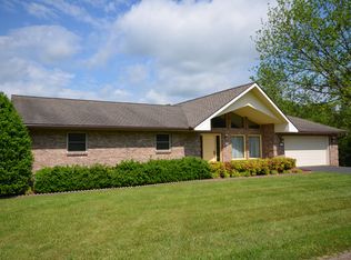 441 Morgan Rd, Candler, NC 28715