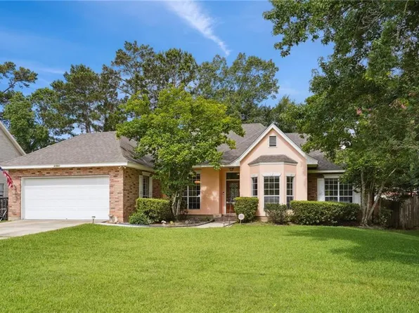 67061 Dolan St, Mandeville, LA 70471