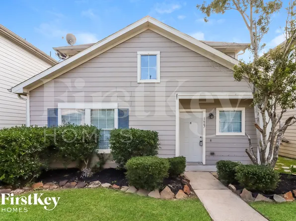 1667 Nichole Woods Dr, Houston, TX 77047