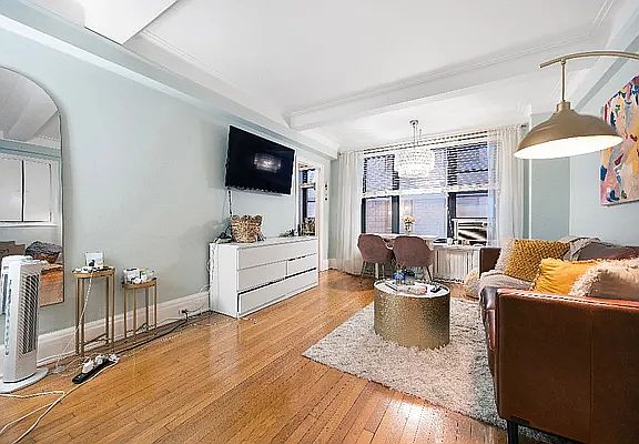 4th image of 7 Park Ave APT 5E