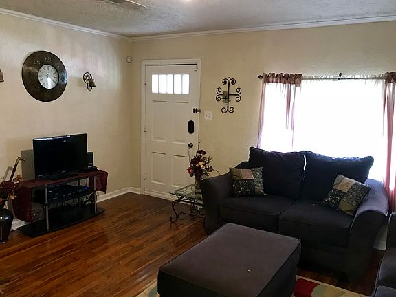 2nd image of 2309 Avenue D