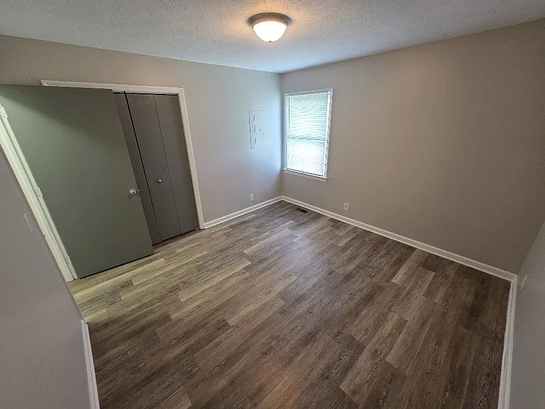 735 Long Hollow Pike — Photo 10