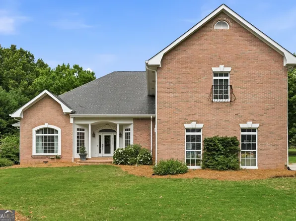 155 Youngs Cir, Fayetteville, GA 30215