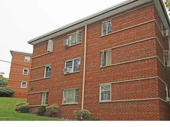 2315 Altamont Pl SE APT 101, Washington, DC 20020