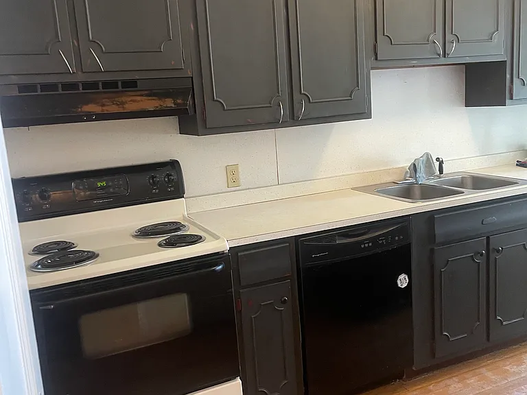 1407 Fontaine Rd #2 — Photo 8