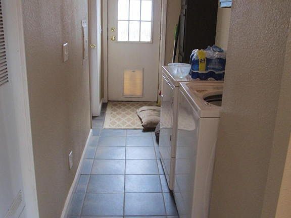 5th image of 2152 W Reading Ct
