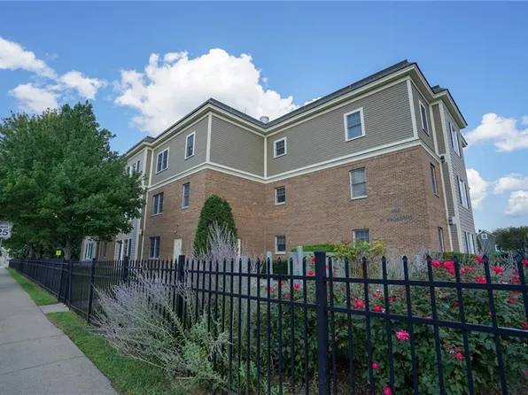 600 N Broadway #2C, East Providence, RI 02914