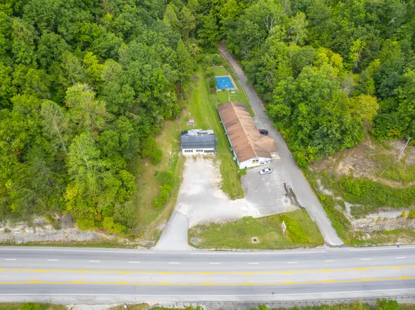 326 W Main St, West Liberty, KY 41472