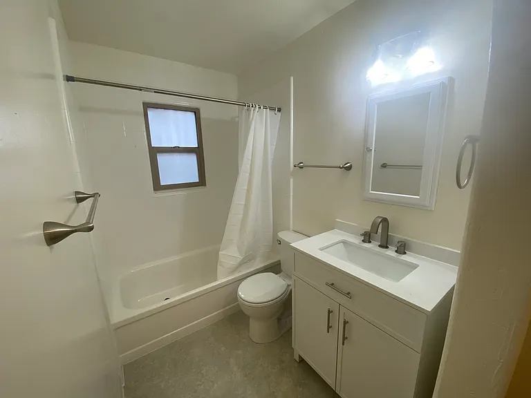 96 S 10th St #6 — Photo 3