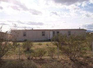 3837 N Verde Rd, Golden Valley, AZ 86413