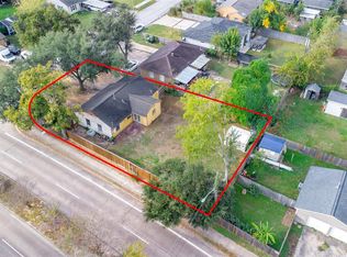 7402 Raton St, Houston, TX 77055