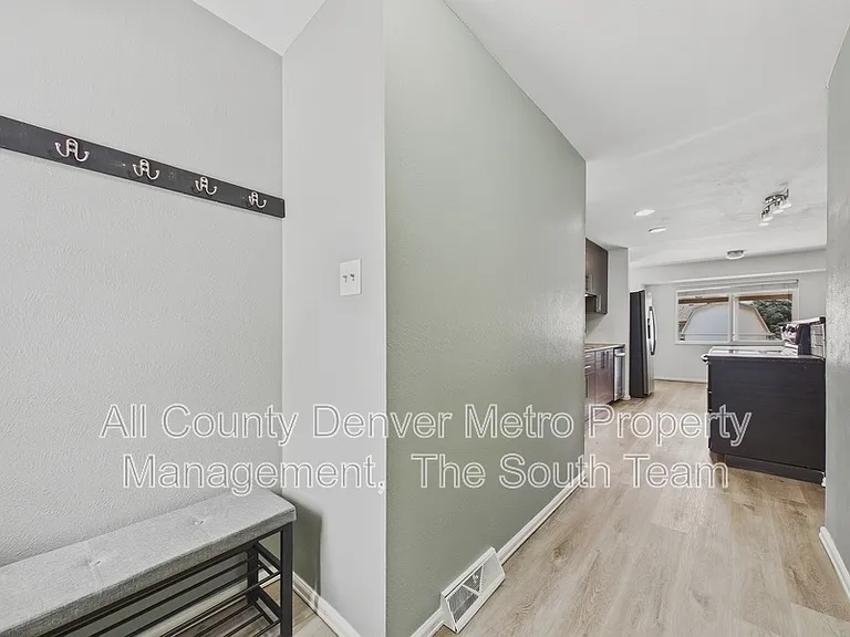 2516 S Pagosa St — Photo 3