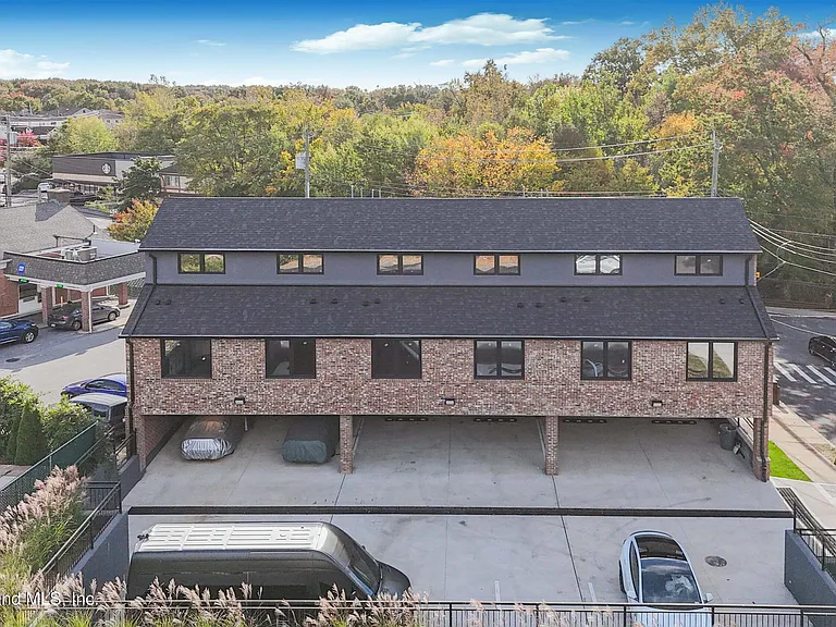 19-23 Foster Rd — Photo 28