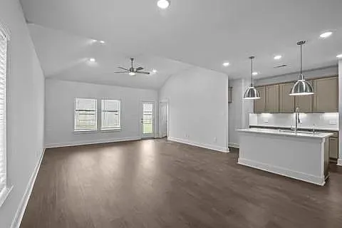 17322 Silver Birch Ct — Photo 4