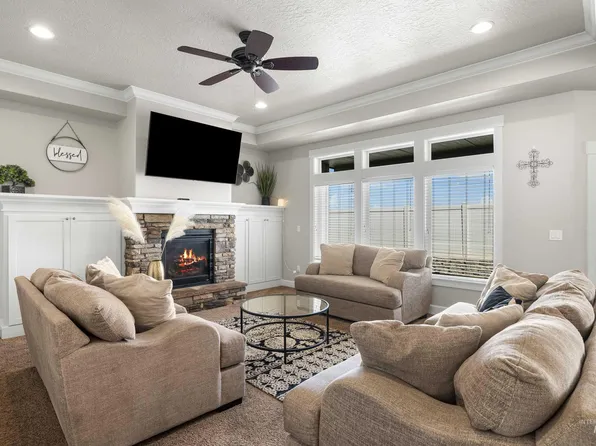 2709 Fallcrest St, Caldwell, ID 83607